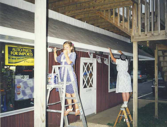 ladies painting